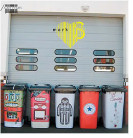 marklives_rubbishbins_090403c